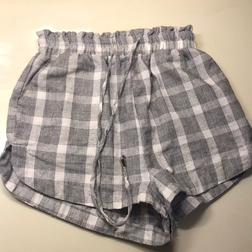 Black & White Rumor Gingham Shorts